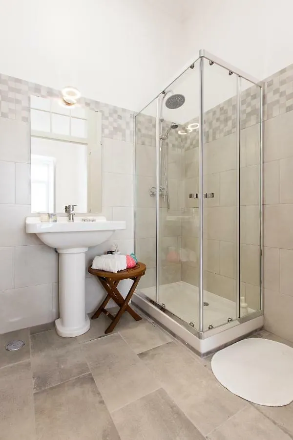 Lisbon Secret & Charming Baixa 4 Bedroom Apartment